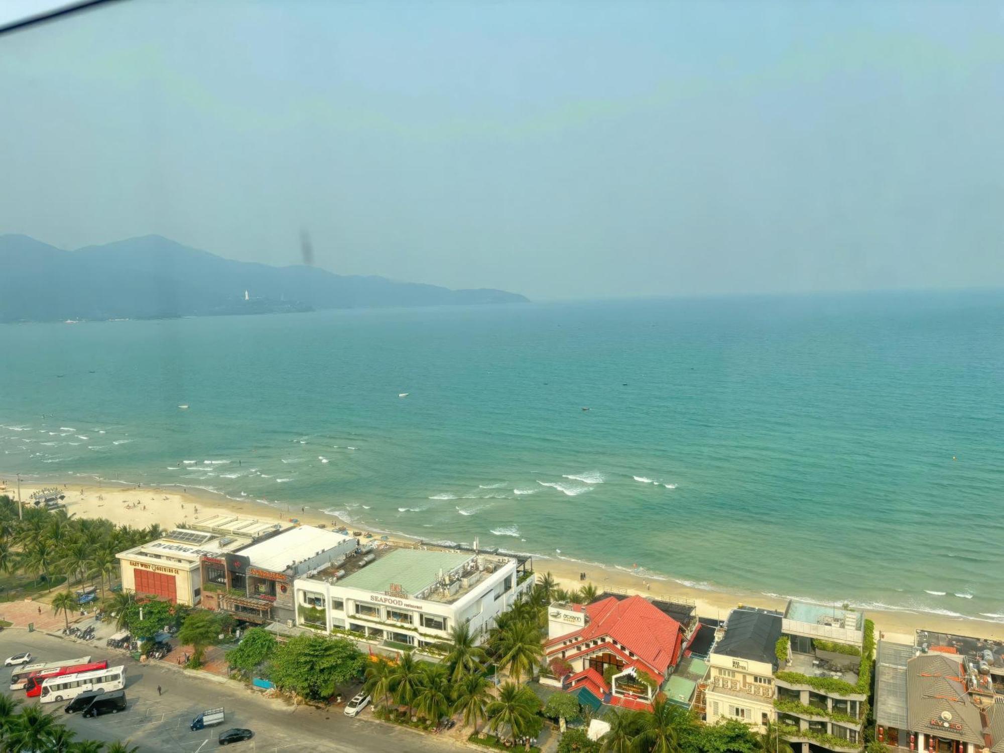 Canvas Danang Beach Hotel Εξωτερικό φωτογραφία