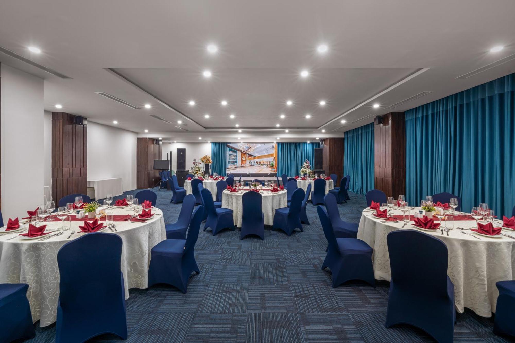 Canvas Danang Beach Hotel Εξωτερικό φωτογραφία