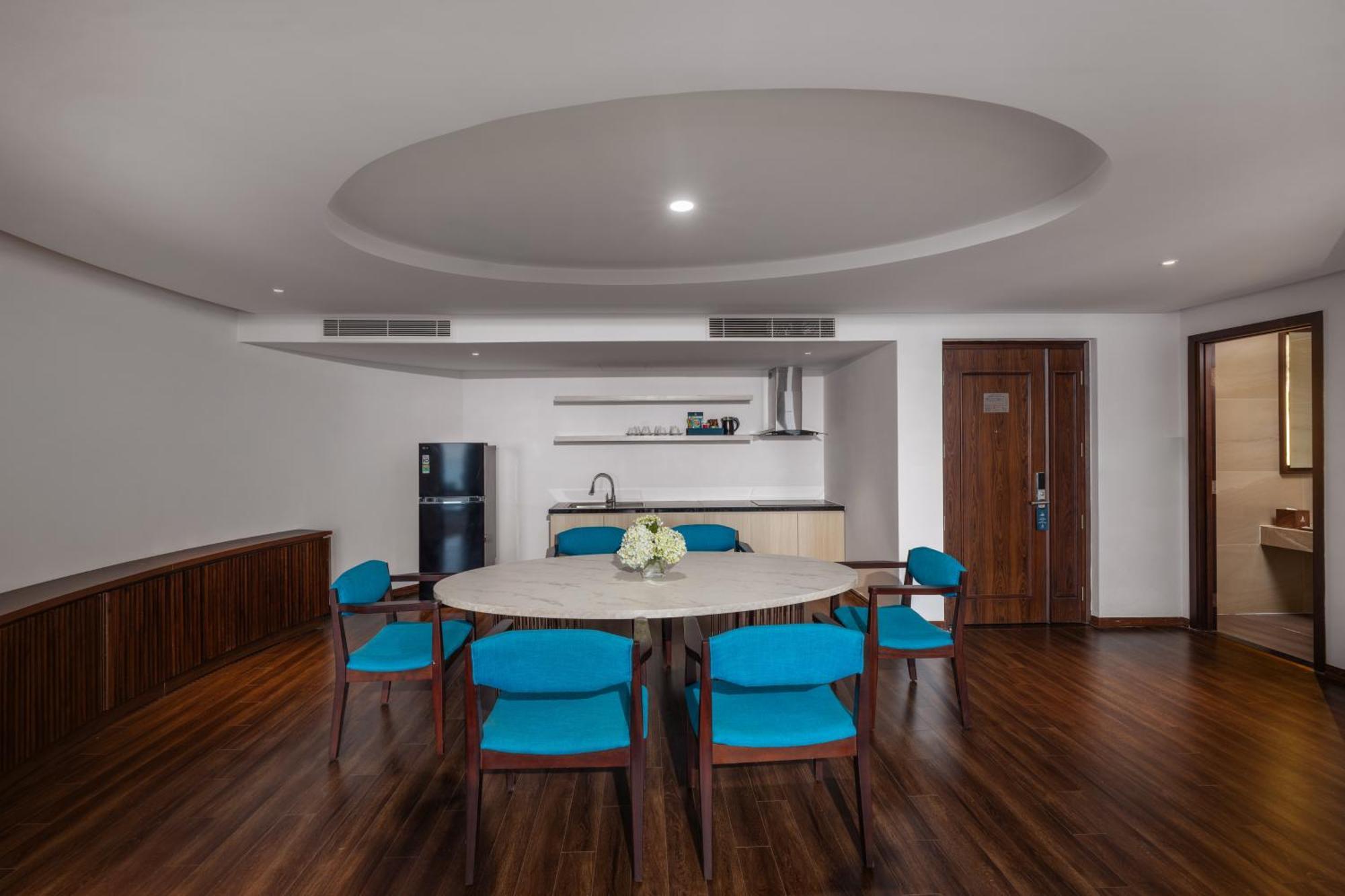 Canvas Danang Beach Hotel Εξωτερικό φωτογραφία